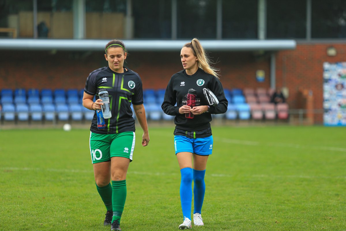 girltinyshooter's tweet photo. @mpbcom loving the warm up top, my first time back with team - snapping their images!
.
#warmuptops #photos #capturingthosemoments #femalesportsphotographer #lifebehindthelens #clubphotographer @FAWNL https://t.co/tCyqpiGmg8
