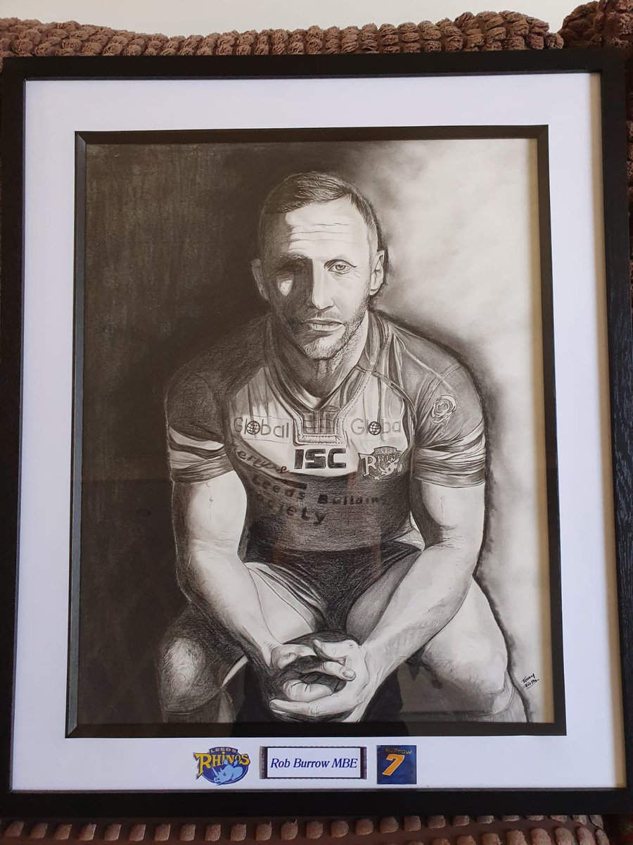 chappell_debbie's tweet photo. My Dad has drawn this picture to help raise funds for the @mndassoc   @Rob7Burrow @leedsrhinos his local pub The Spangled Bull Earlsheaton are doing a fund raiser on the 16th of October so any bids for this picture would be great fully received please retweet https://t.co/cBzcUZJwY2