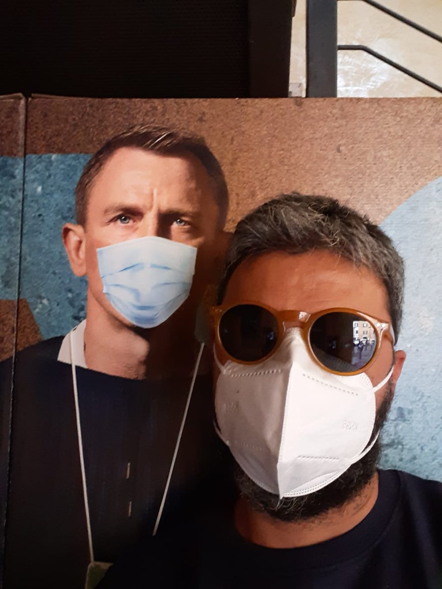 robachecadedaic's tweet photo. Merci Daniel #007....finally we have a trainstation in matera (...unfortunatly it s only a movie) https://t.co/1zD5VBq1kC