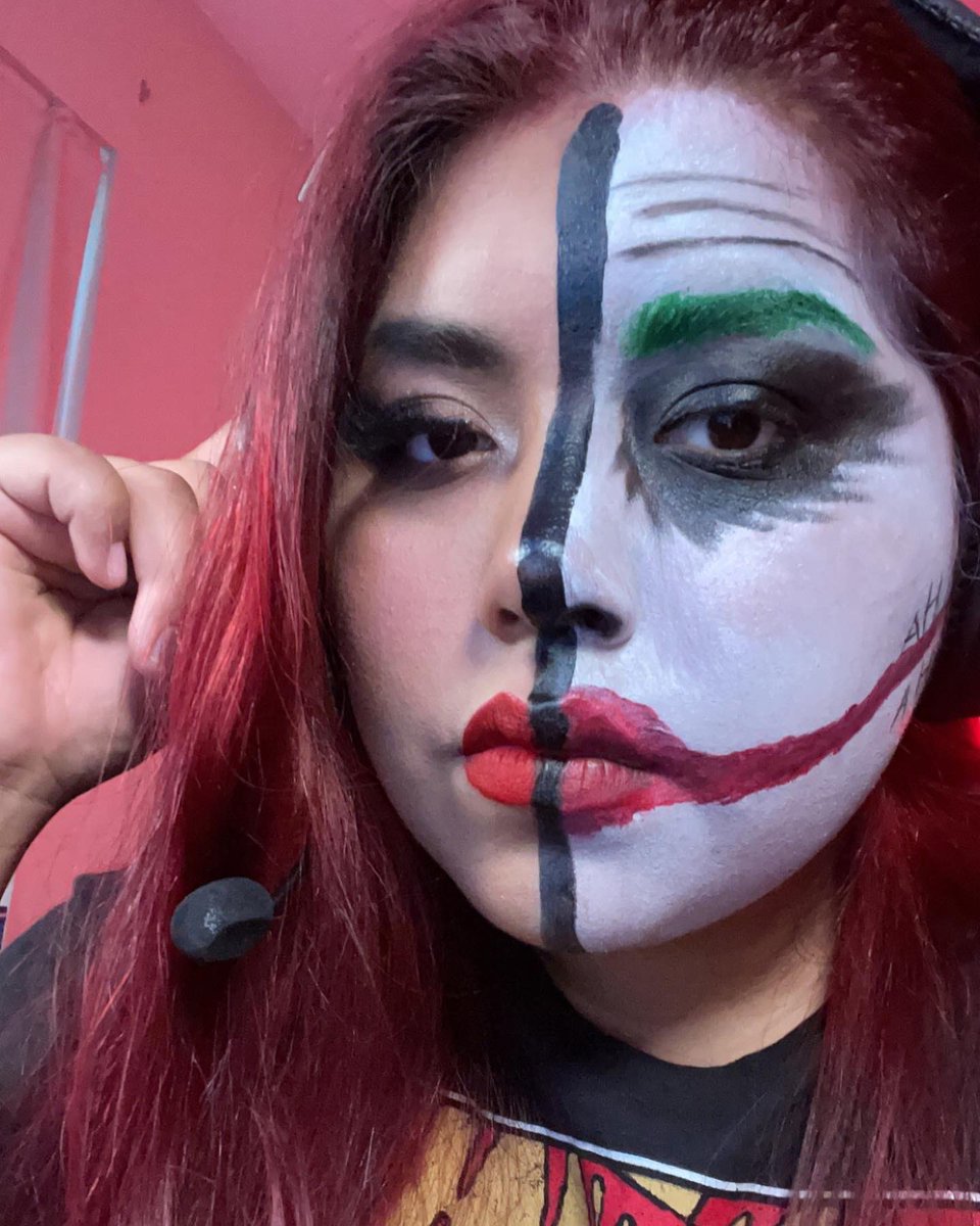 ptvstephanie's tweet photo. I’ve done some face painting for this month. Didn’t get to take two other ones cause I’m forgetful. I’m streaming every day this month and painting before I get into a game. Would love to see some of y’all there! https://t.co/HbJZ9UgB1J #twitchstreamer #smallstreamers #gamergirl https://t.co/fahPMwNXza