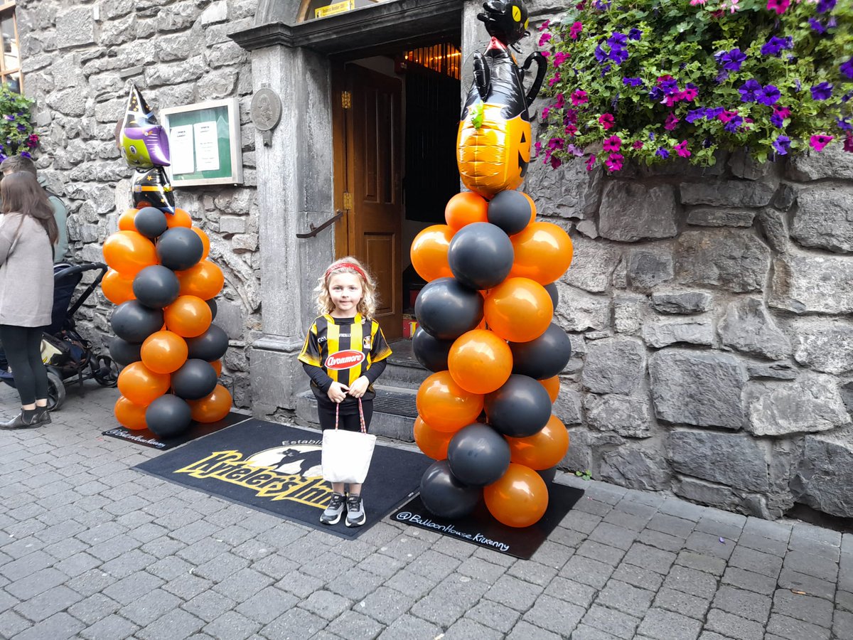 kilkennyday (@kilkennyday) on Twitter photo Great atmosphere also on <a href="/KieranStreetKK/">Kieran Street</a> - shops are decorated with Black and Amber windows and the street is buzzin!
To win fab prizes, walk to Kieran St, take a selfie and tag @KieranStreetKilkenny + use #KieranstreetKilkenny Great atmosphere also on <a href="/KieranStreetKK/">Kieran Street</a> - shops are decorated with Black and Amber windows and the street is buzzin!
To win fab prizes, walk to Kieran St, take a selfie and tag @KieranStreetKilkenny + use #KieranstreetKilkenny
