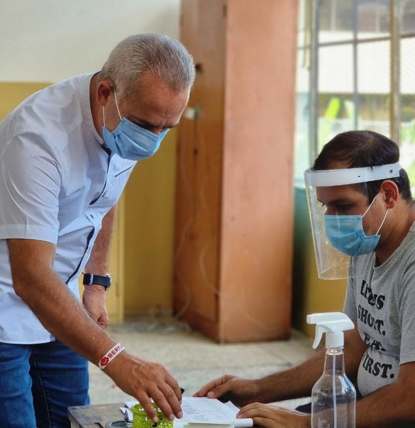 Mi gente ya participé en el #SimulacroElectoral Nacional, es un proceso rápido y muy fácil. Invito a todo el pueblo tachirense a participar tranquilamente porque estamos cumpliendo con las debidas medidas de bioseguridad.

#TáchiraTieneConQue