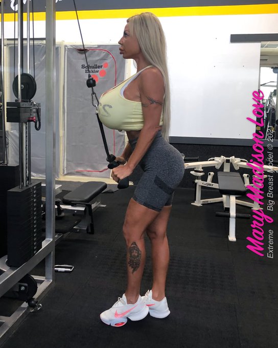 🌸 Gym time,  I work hard to get a body that can support my twins for when they are bigger. 💪🏼 👉🏼🏀🏀  #biggerisbetter<a href="/tag/biggerisbetter"class="tags"><span>#biggerisbetter</span></a><a href="/tag/plasticsurgery"class="tags"><span>#plasticsurgery</span></a><a href="/tag/yukibrand"class="tags"><span>#yukibrand</span></a><a href="/tag/soprettty"class="tags"><span>#soprettty</span></a>