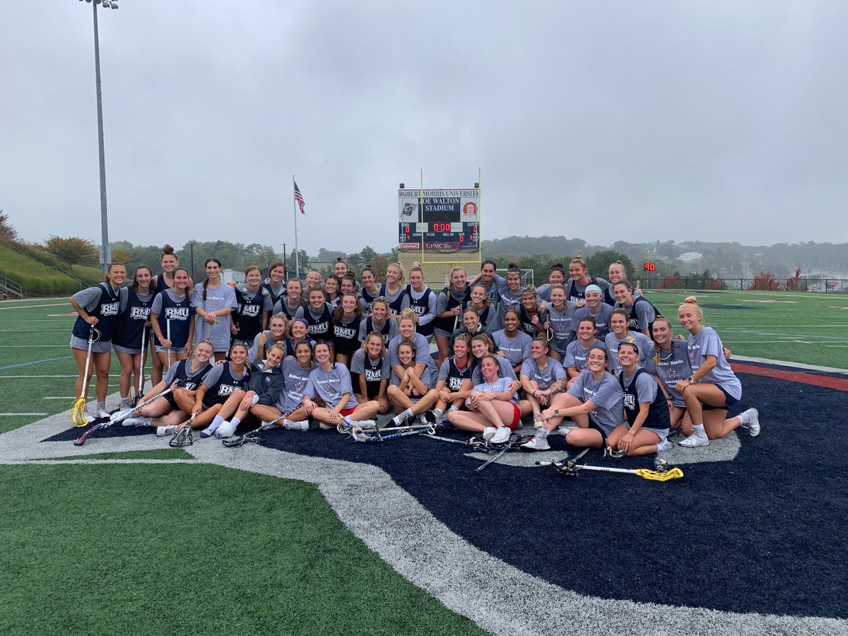 It was awesome to have our alumni back on campus for Homecoming Weekend 2021! Fierce competitors and great friends! See you again next year 💪🥍 #BobbyMoForever #MACChamps
