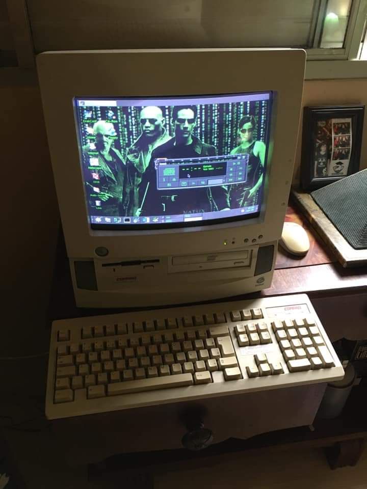 DrBit10's tweet photo. Retropost del día antigua PC con procesador Intel y 40 MB de Ram la cual tiene instalado Linux Mandriva
#retropost #retroposter #linux #gnulinux #mandriva #mandrivalinux https://t.co/bt16mndh0J