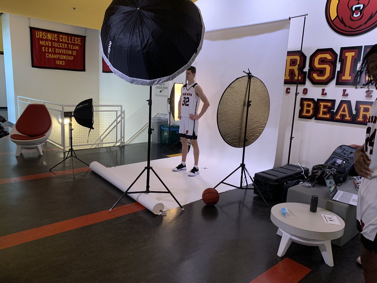 𝙋𝙞𝙘𝙩𝙪𝙧𝙚 𝘿𝙖𝙮  📸🏀🐻

#FAMILY | #UpTheBears