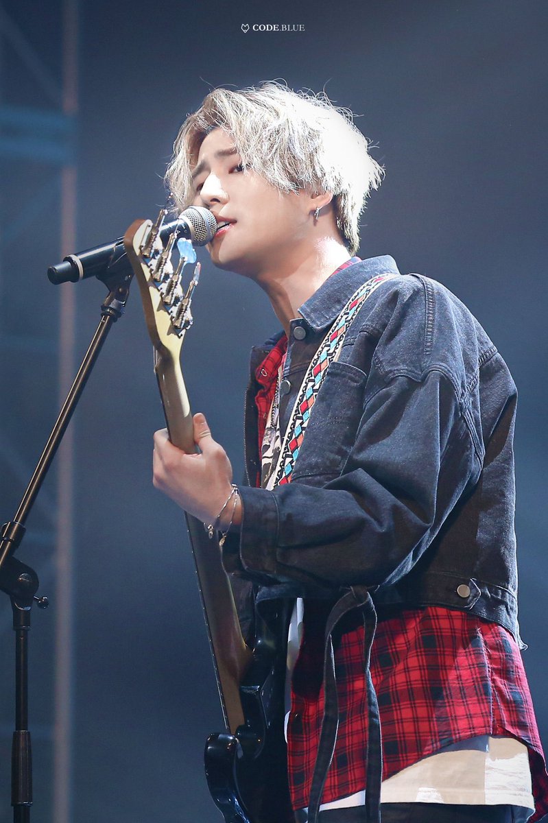 brianlooks's tweet photo. [170318] https://t.co/obrEPBCuDb