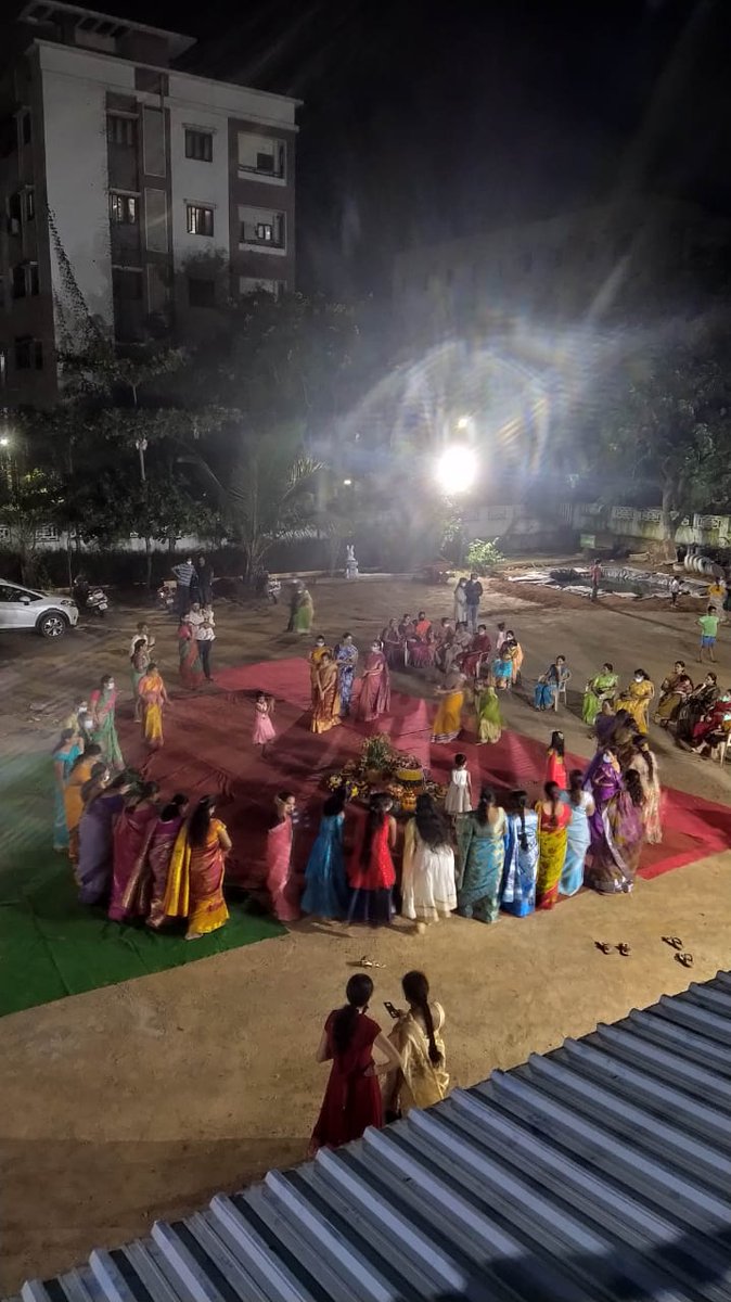 MatrusriA's tweet photo. బతుకమ్మ ఉత్సవాలు 2021 in Matrusrinagar, Miyapur https://t.co/0HOLO4nENP