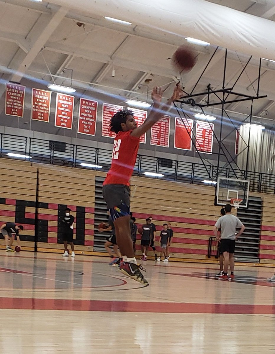 OneTwoTray's tweet image. #theFAMILYbusiness #theworkWILLshow #quietMONEY