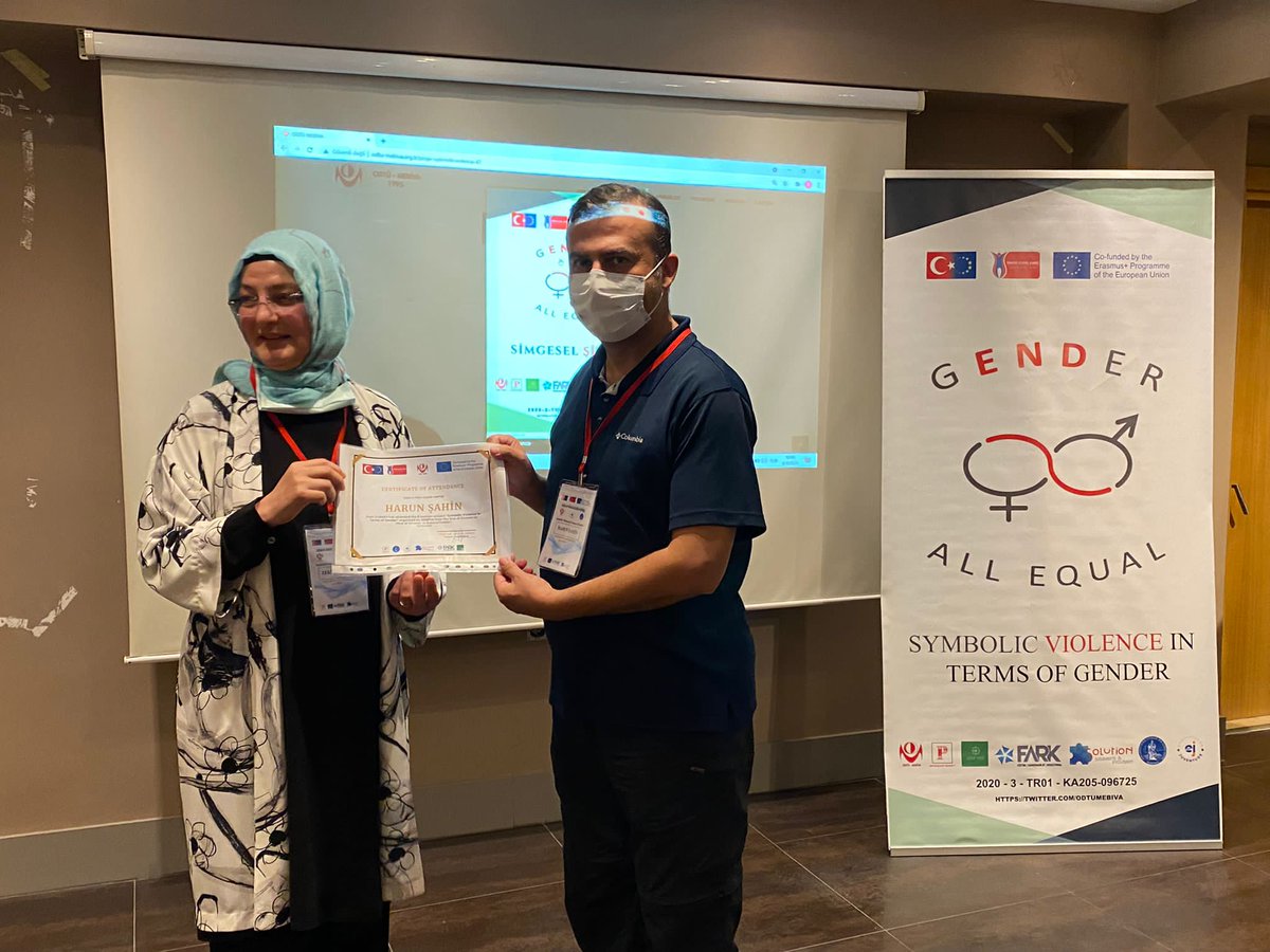 Simgesel Şiddet projesinin katılımcılarından <a href="/FarkDanismanlik/">FarkDanışmanlık</a>  Grup Yönetim Kurulu Başkanı Faruk Akçe ve <a href="/der_soze/">SÖZE-DER</a>  proje koordinatörü Doç. Dr. Harun Şahin'e teşekkür ederiz.
