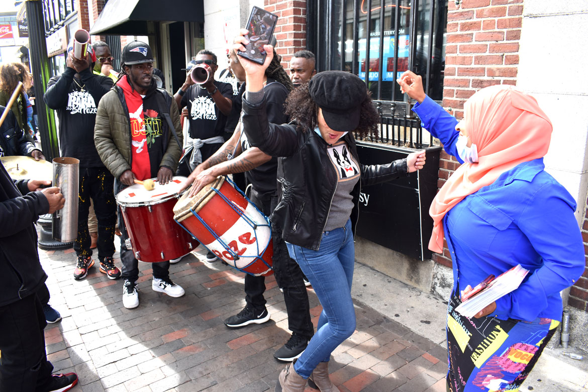 Photos: <a href="/honkfest/">HONK! Festival</a> In Somerville, Cambridge And Boston
gregcookland.com/wonderland/202…
#Honk