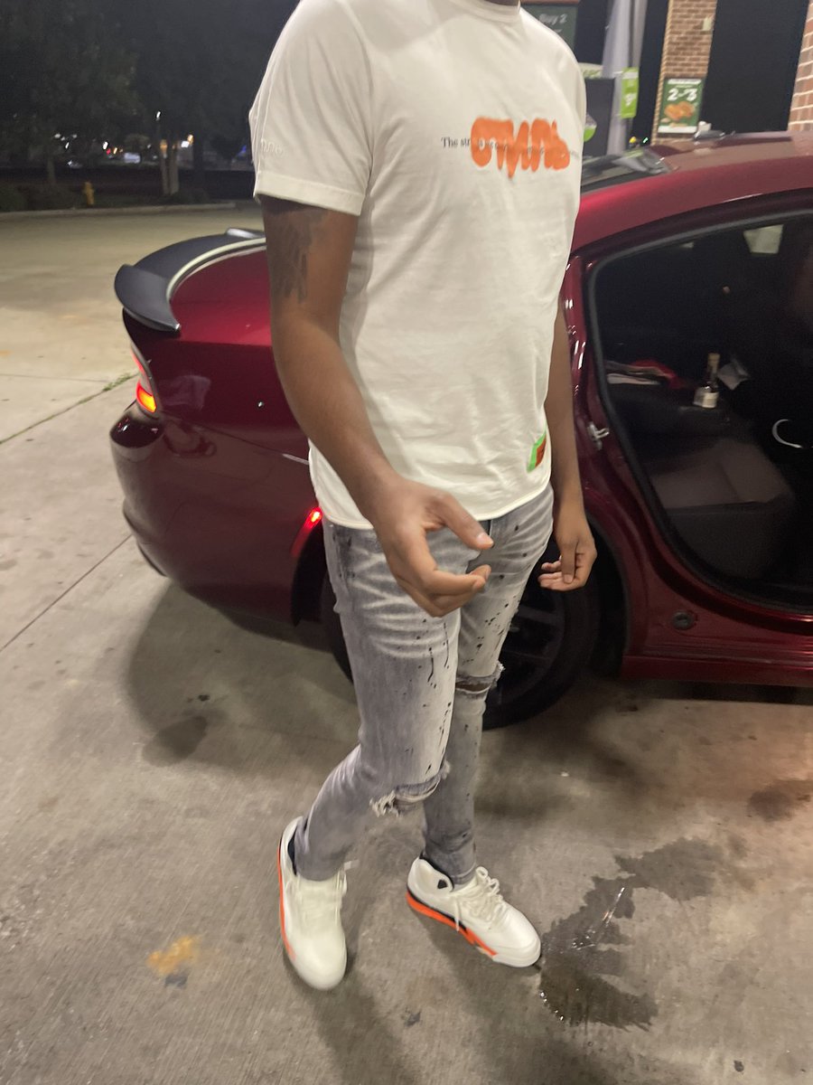 Alec_Xlv's tweet photo. can’t compare me to them boys I’m just way too neat #aamu https://t.co/8hVL2lFyg2