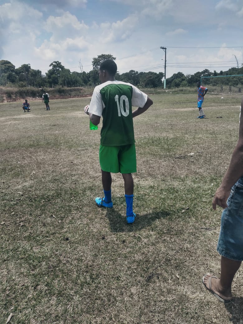 1deMaio_Fc's tweet photo. Ele guarda! Não tem jeito! ⚽️🥅
 +1 do nosso R10 @Roma2r

#Vamos1DeMaio💚🤍

📸 @Dg_alves8 https://t.co/7MyUrLy8q2