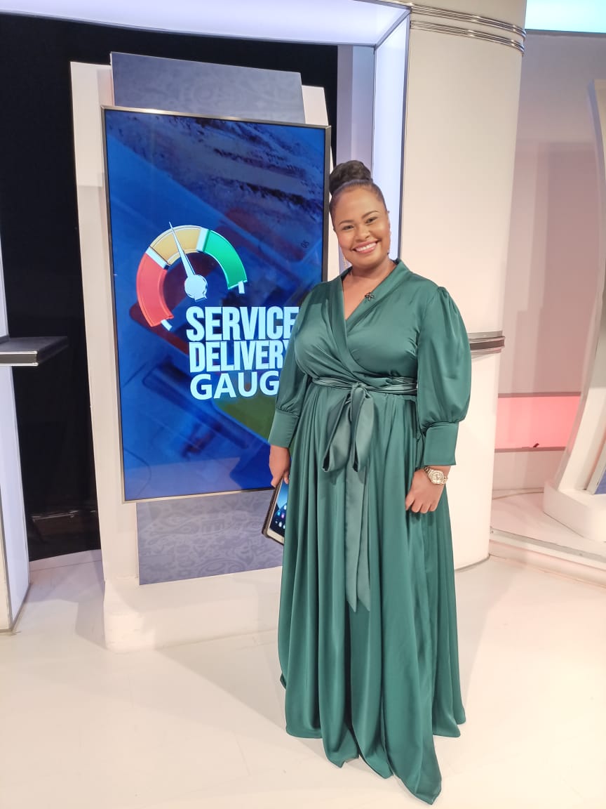 SABCNews's tweet photo. #SDGuage anchor, @SakinaKamwendo and @SABCNews Senior researcher Maswele Ralebona are ready to bring you tonight's edition of Service Delivery Gauge.
Join the conversation at 8PM tonight on the @SABCNews Channel and @SABC_2.
#SABCNEWS #SADECIDES2021 https://t.co/V0Gk8yehP6