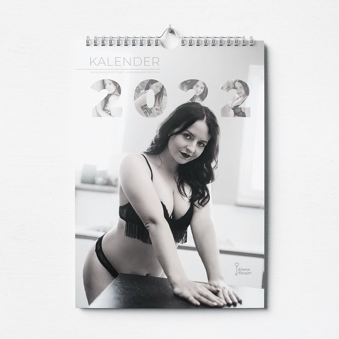 Endlich ist mein neuer Kalender 2022 da! 😊 Ab jetzt k&ouml;nnt ihr ihn in meinem Shop bei @FAN69DE1 vorbestellen<a href="/tag/gochiefs"class="tags"><span>#gochiefs</span></a><a href="/tag/rannfl"class="tags"><span>#rannfl</span></a><a href="/tag/rannflsuechtig"class="tags"><span>#rannflsuechtig</span></a>
