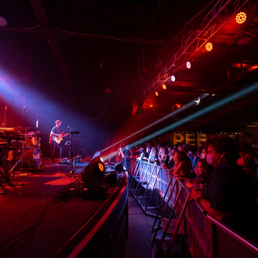 TAUKband's tweet photo. Thank you, Asheville! It felt so great to be back in one of our favorite places again. 

Tour is off to a great start!  

We have a couple days off in #Asheville, what should we do? 

📸: @Lateralusphoto https://t.co/cfEzIAVfJB