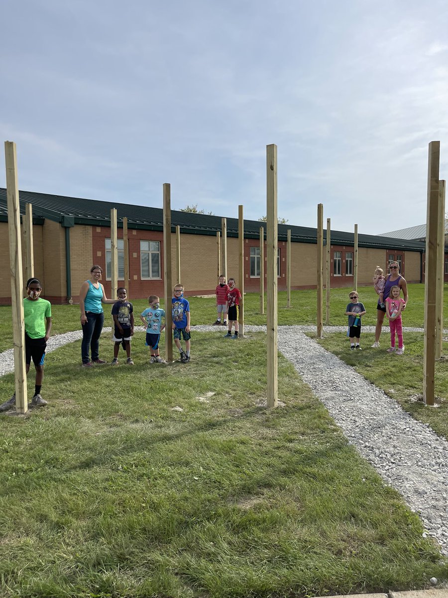 The Kussys and the Thornes knocked out the path this morning! We’re one step closer to our Hammock Forest being finished! #bucketbrigade <a href="/MrsKussyBSE/">Maria Kussy</a> <a href="/BSEhseIN/">BSE-HSE</a> <a href="/HSESchools/">Hamilton Southeastern Schools</a> <a href="/hsefoundation/">Hamilton Southeastern Education Foundation</a>