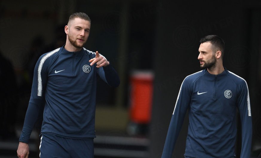 Tottenham director Fabio Paratici: “Rumours around about Milan Skriniar to Spurs are not accurate. We’re not working to sign Marcelo Brozovic [as free agent], he’s Inter player and it’s not even a topic for us”. https://t.co/Pe5m0nrDDB