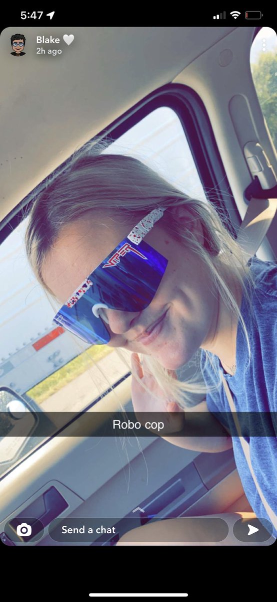 kaitlynnparkerr's tweet photo. Pictures I post of my bf vs pics he posts of me https://t.co/JYVmEBR0tW