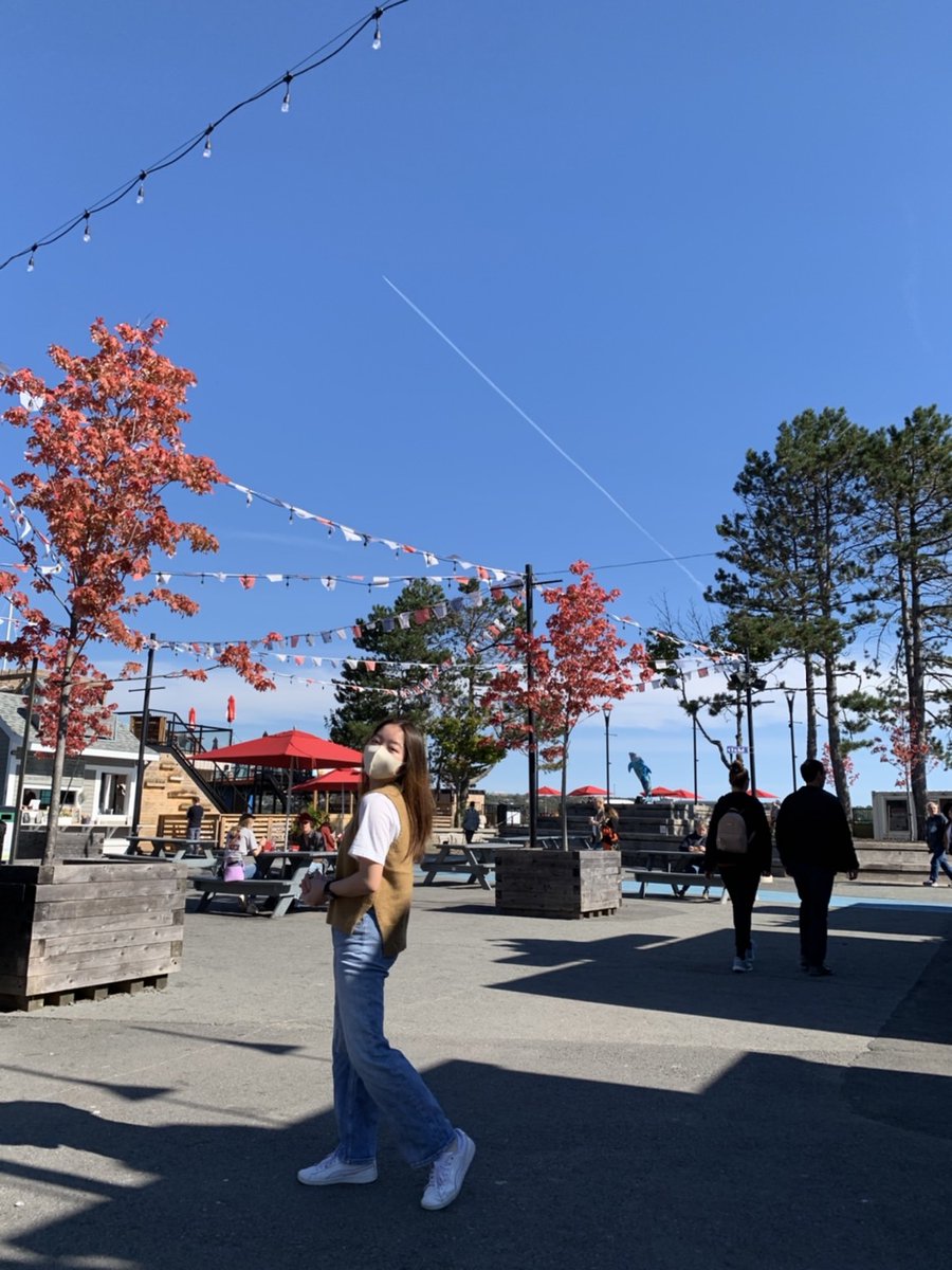 Lukia_kce's tweet photo. 16歳になりました✨
カナダに来てから2回目のお誕生日です🇨🇦😊　一年早かったなー😚
素敵なお友達に囲まれて元気に過ごしてます😆
周りの方への感謝を忘れずに、また一年楽しみながら頑張ります🥰😁
#modelukichan #canada #birthday #oct10th2021 #16歳 https://t.co/vOaQBKmixZ