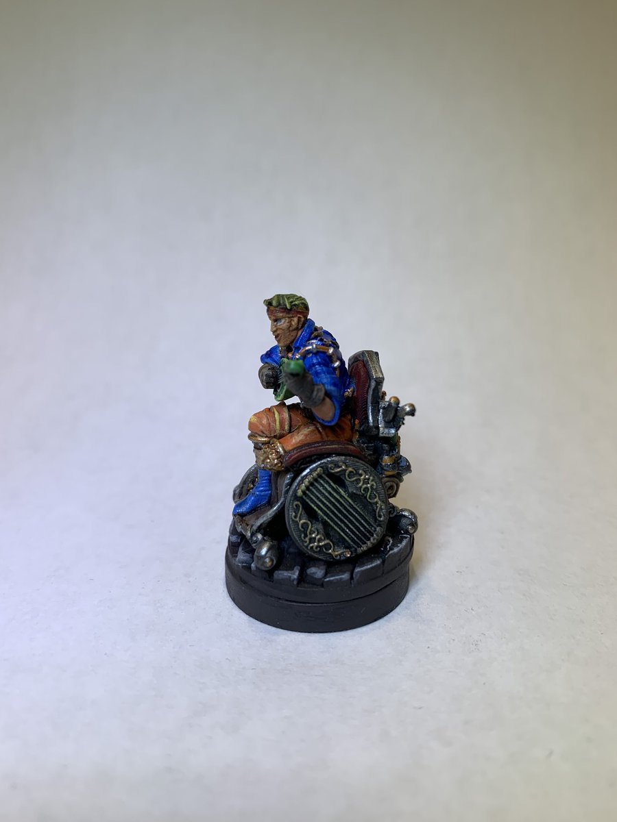 DavidLondon10's tweet photo. I can’t be the first to have this guy painted up. Where’s all the bard love at? #dungeonsanddiversity #shelterinhobby #paintmoreminis #dnd5e @strataminis #combatwheelchair #barddnd #bardlove https://t.co/mdgpNyayWU