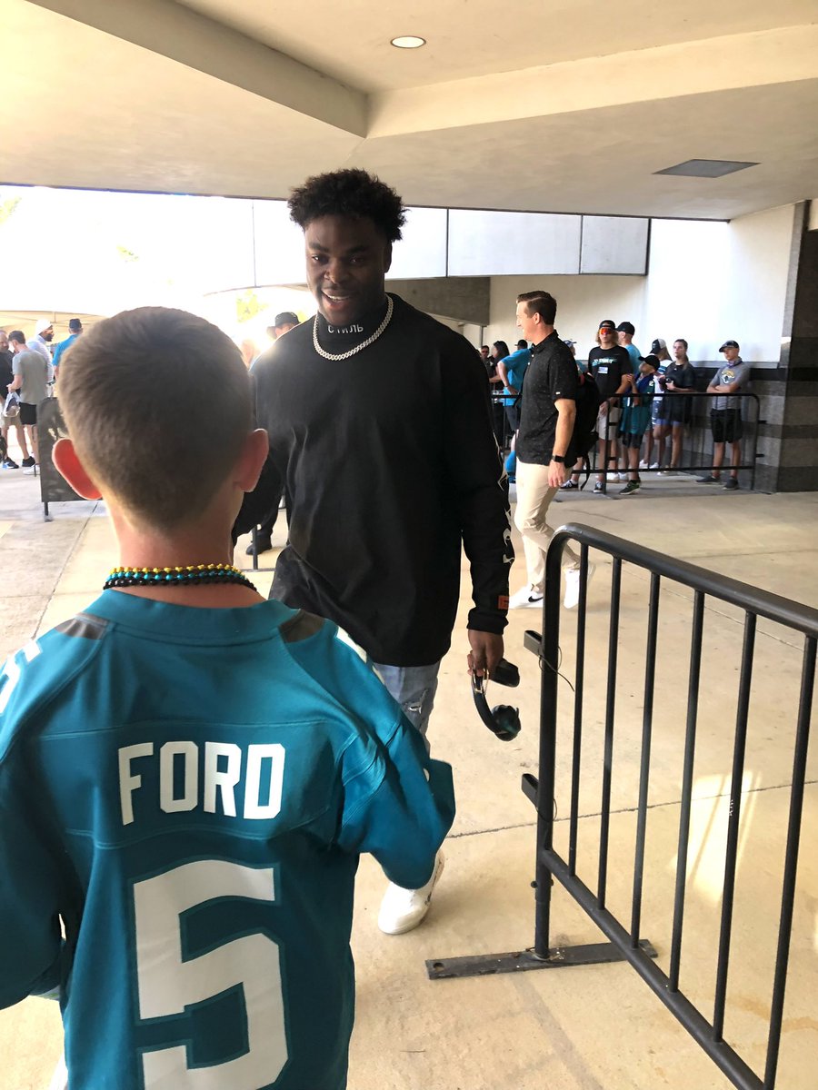 JHester_Central's tweet photo. A great day to see our favorite player! https://t.co/LH188Y5qTO