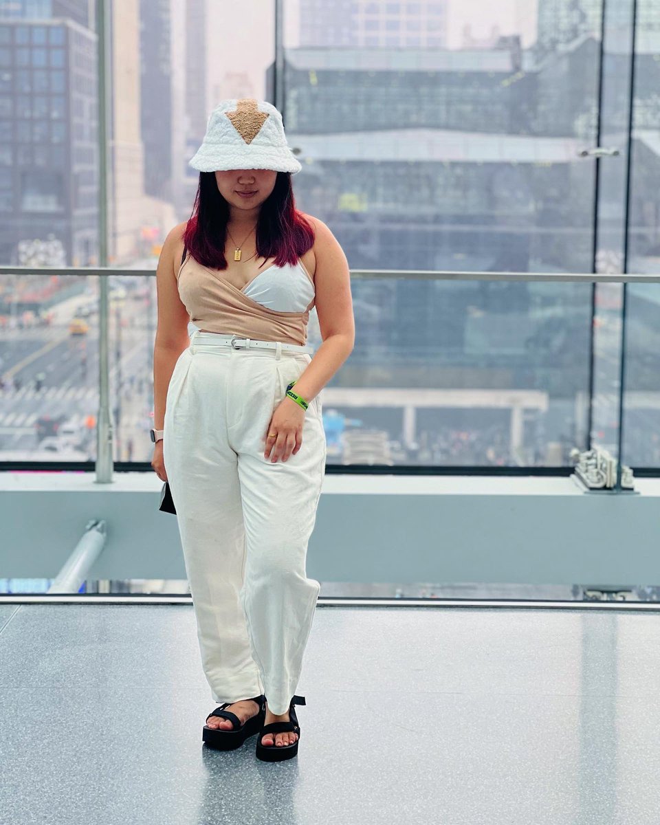 Also for the record this was the comic-con fit today, thinking of y’all