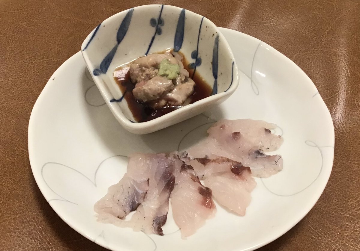 よしこ 昨日ジナと釣りに行ったら ギマが釣れました 刺身にしてくれて 肝醤油で美味しくいただきました ジナ０匹 私3匹 やっぱりジナはジナだね Btsで妄想 防弾で妄想