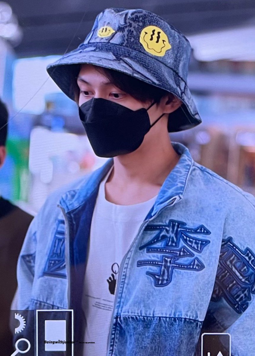 Being with junhui tweet media