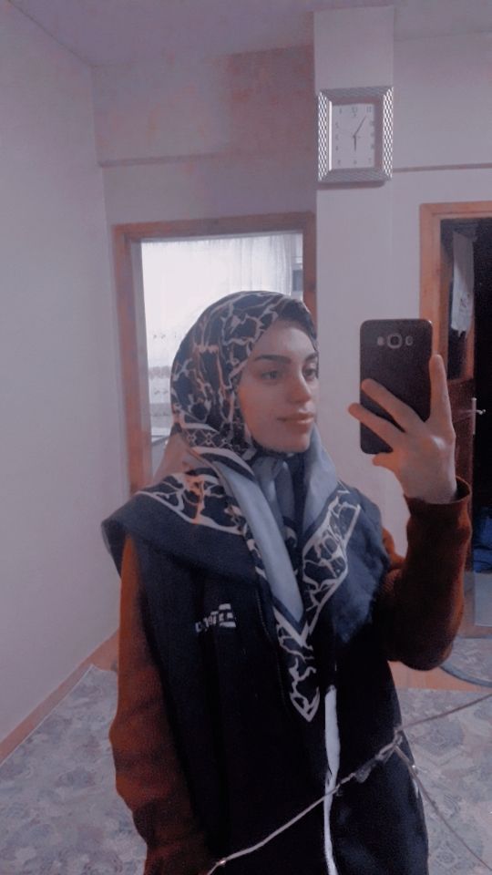 ayna gördüğüm yerlerde foto cekmesem ölcekmişim