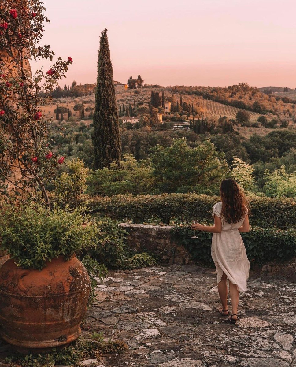 TravelVida's tweet photo. Tuscany, Italy 🇮🇹
📸: @GirlGoneAbroad | IG https://t.co/Bjegy7siCY