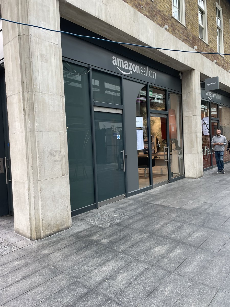 HighWritings's tweet photo. @JeffBezos are you okay? Does @amazon need to also be a salon? Go home, you’re drunk. #london #amazonsalon #amazon #jeffbezos #youredrunk #highwritings #no #stop #toomuch https://t.co/7pK2APDcOI