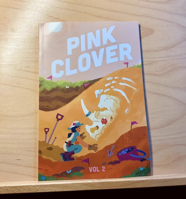 My copy of Pink Clover vol 2 came in! Thanks again to @Jaymajaym for organizing another fun Zine :) here's some process pics for the front cover 