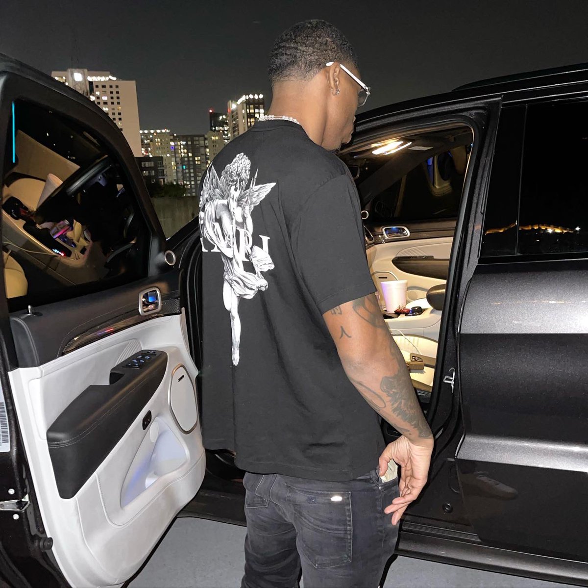 xMoneyMouse's tweet image. 