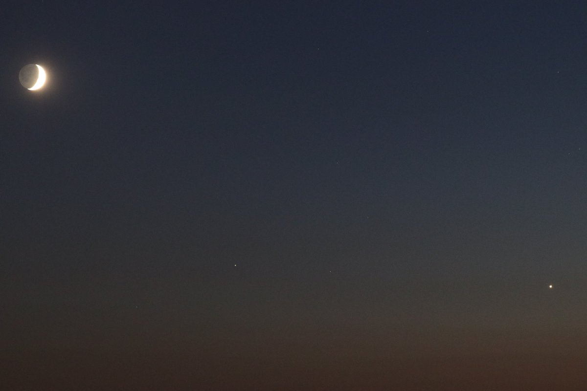 geminga66's tweet photo. Nomd und Venus in der Abenddämmerung https://t.co/Wv69jGrUjg