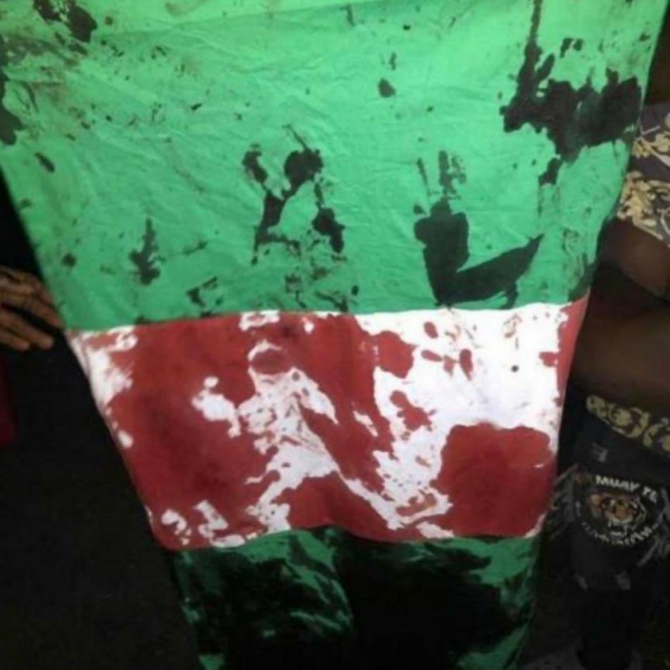 AishaYesufu's tweet photo. May your soul continue to rest in peace Jimoh Isiaq.
May Aljanna Firdaus be your final abode.

We will not forget the massacre of 20-10-2020 by the Nigerian government led by Major General Muhammadu Buhari and Professor Yemi Osinbajo 
#EndSars
#LekkiMassacre https://t.co/mX8QsGqy6F