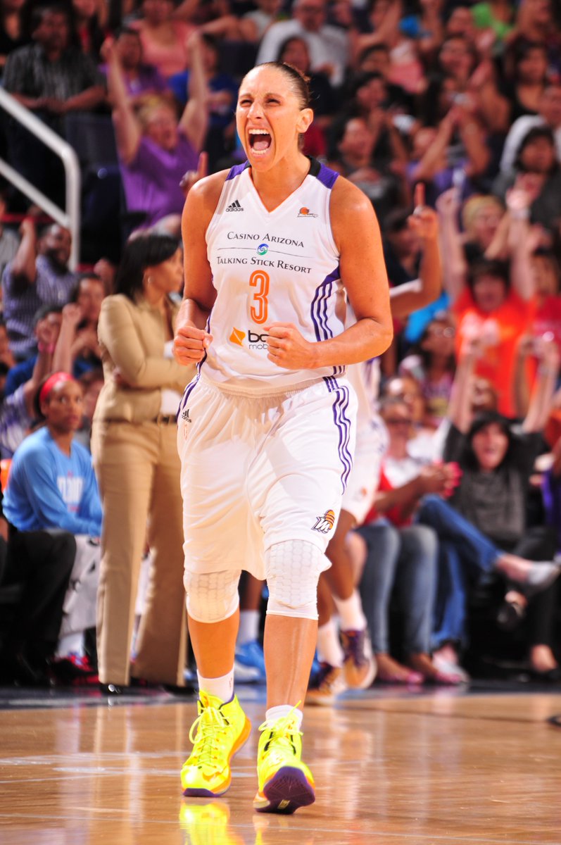 BleacherReport's tweet photo. As voted on by fans, Diana Taurasi has officially been named the GOAT of the WNBA 🐐 https://t.co/r6rdOzD3fQ