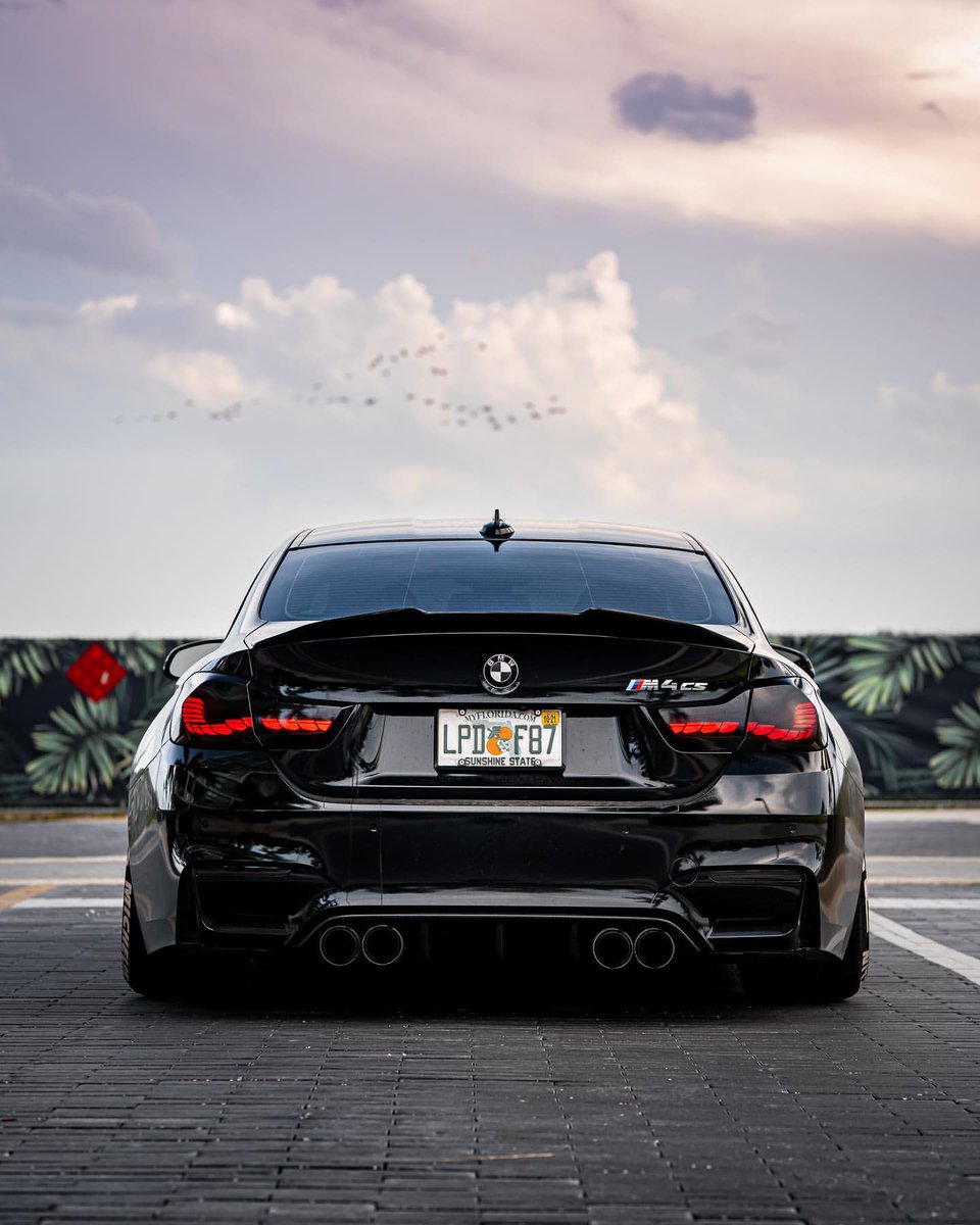 carpxrnpicx's tweet photo. BMW M4cs https://t.co/nGEP7m9OOL