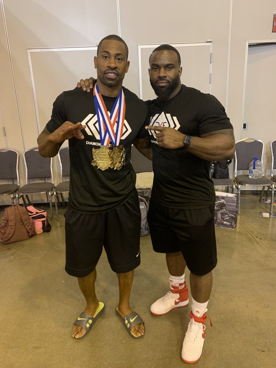 KJoshua21's tweet photo. The @MrOlympiaLLC gets me hyped every year & reminds me how much I love to coach (others to their dreams) & compete. I’ve literally watch my boys go from reg gym heads to Olympians. And we compete to WIN!
#Trophies 🏆🏆🏆
#CompeteToWin🥇
#BODYBYKJ🔥
#CreatingYOURMasterpiece 💯💯 https://t.co/MHERyYDPzt