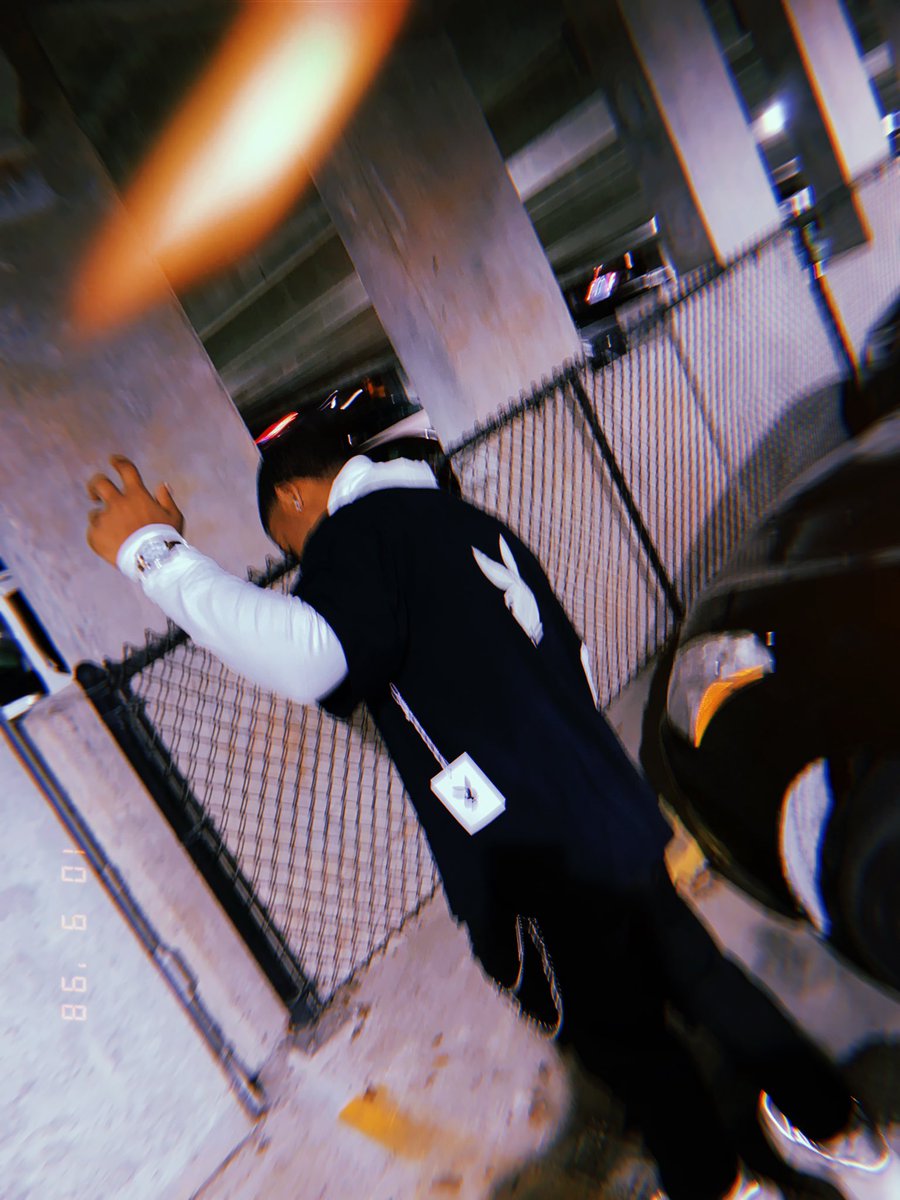 DjGoat7's tweet photo. walk with me 🚶🏾‍♂️ https://t.co/EukV5DbI8c