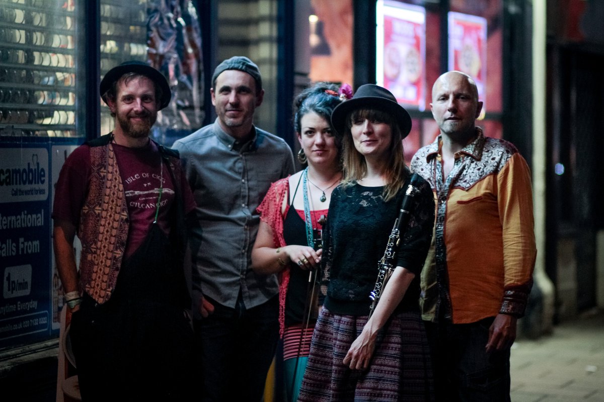 EphemeraBath's tweet image. eventbrite.co.uk/e/gather-all-h… Fire-eating, Storytelling premier folk from Troyka and Elephant Stairs @BathLifeMag @visitbath @BathVegang #vegan #folk @HalloweenHub