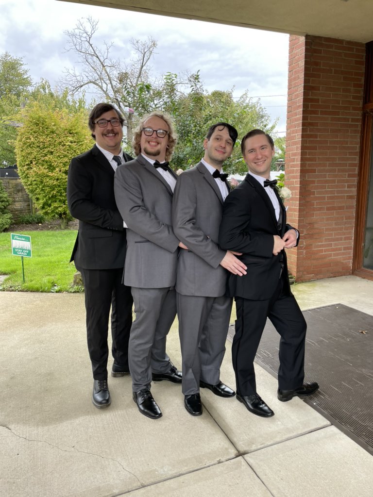 The fanciest dorks! 

OUR BOI <a href="/NickTheDingo/">Nicholas Groepler</a> IS A MARRIED MAN 🥂 🎉