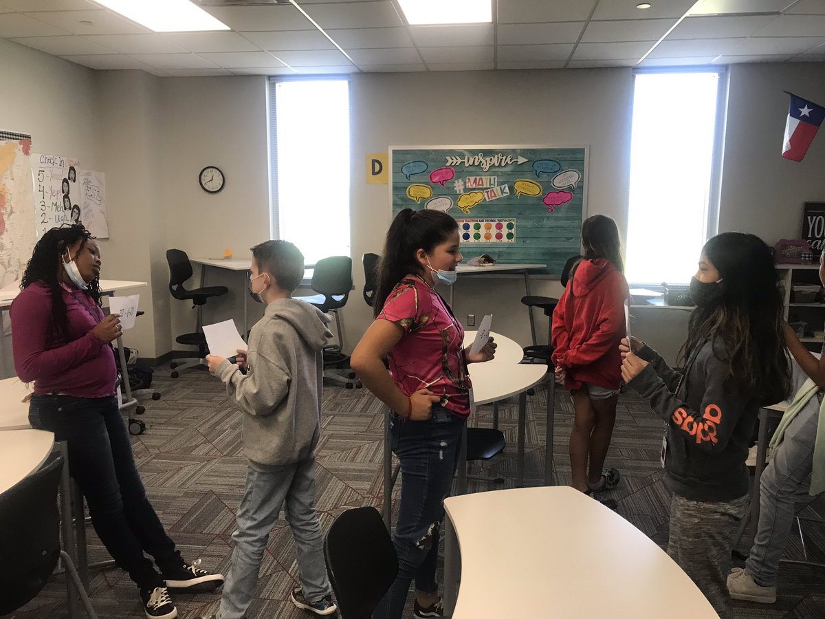 amyrule7's tweet photo. Quiz-Quiz-Trade ❤️Favorite Kagan Strategy. Engagement. Student Led. #SummersStrong @BobbySummersMS @amyrule7 @RoyseCityISD https://t.co/PQ2PtOnYyA