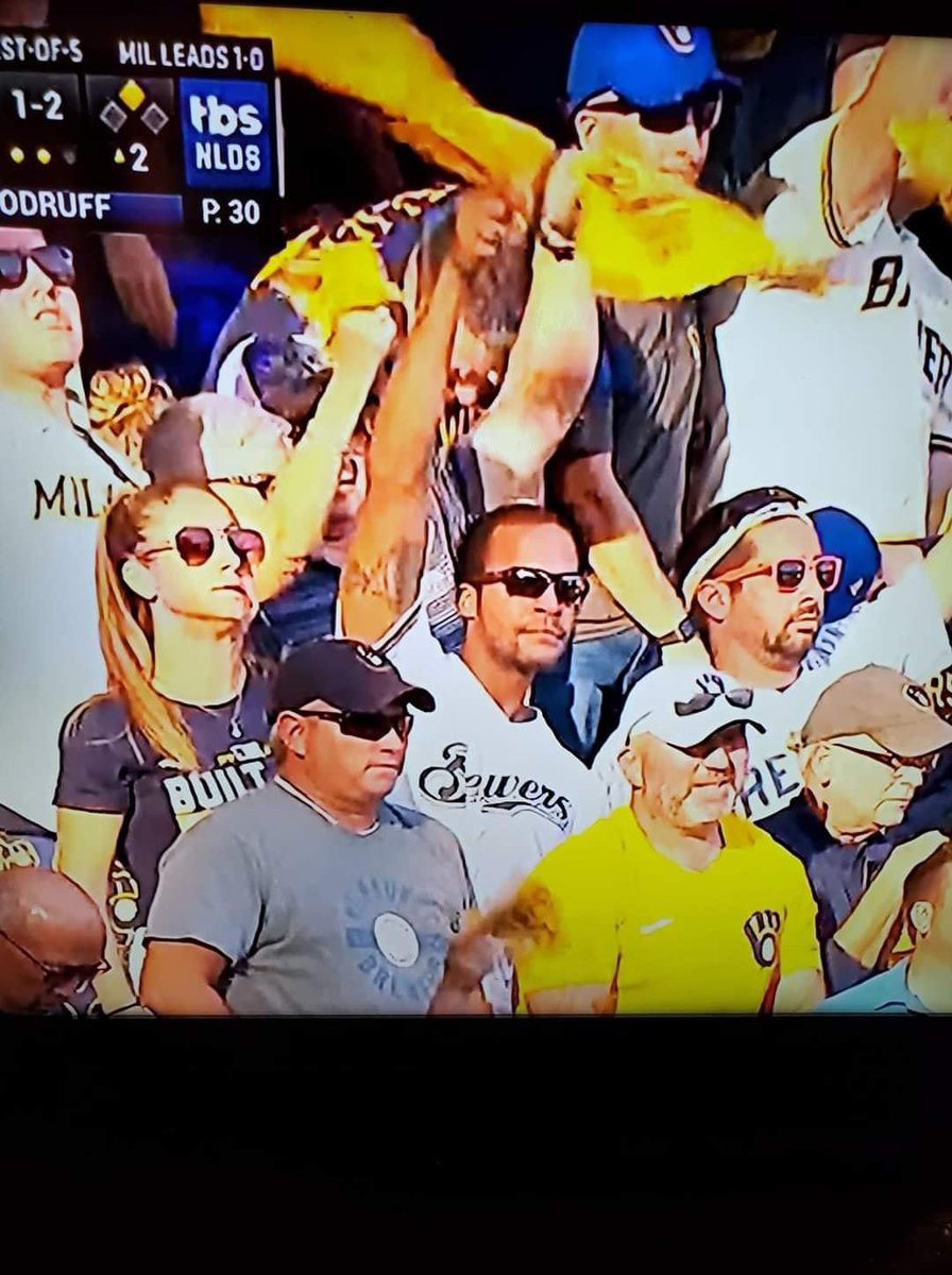 davidbudres's tweet photo. Even though the #Brewers didn’t win yesterday, we had a great time, made it onto @TBSNetwork and even got to meet @DimTillard! Thanks for the coozie, shades and talking a second to say hi. https://t.co/EhRM4pksHv