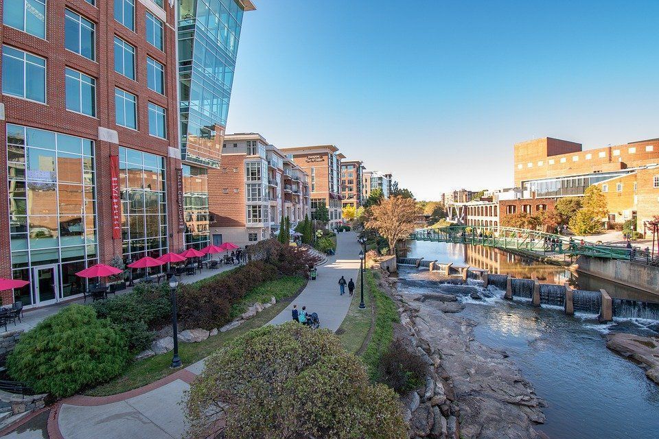 JustaPack's tweet photo. Visit Greenville South Carolina and enjoy exploring the one of the USA's loveliest small cities!
Our guide to Greenville - https://t.co/vrjrWoATMX
@Greenville_SC
#travel #roadtrip #ExploretheUS #TravelLater https://t.co/NkIdHSutrx