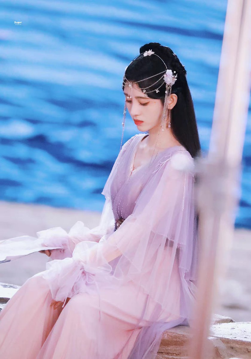 #JuJingyi in various looks for xianxia drama #HuaRong as she’s wrapped filming