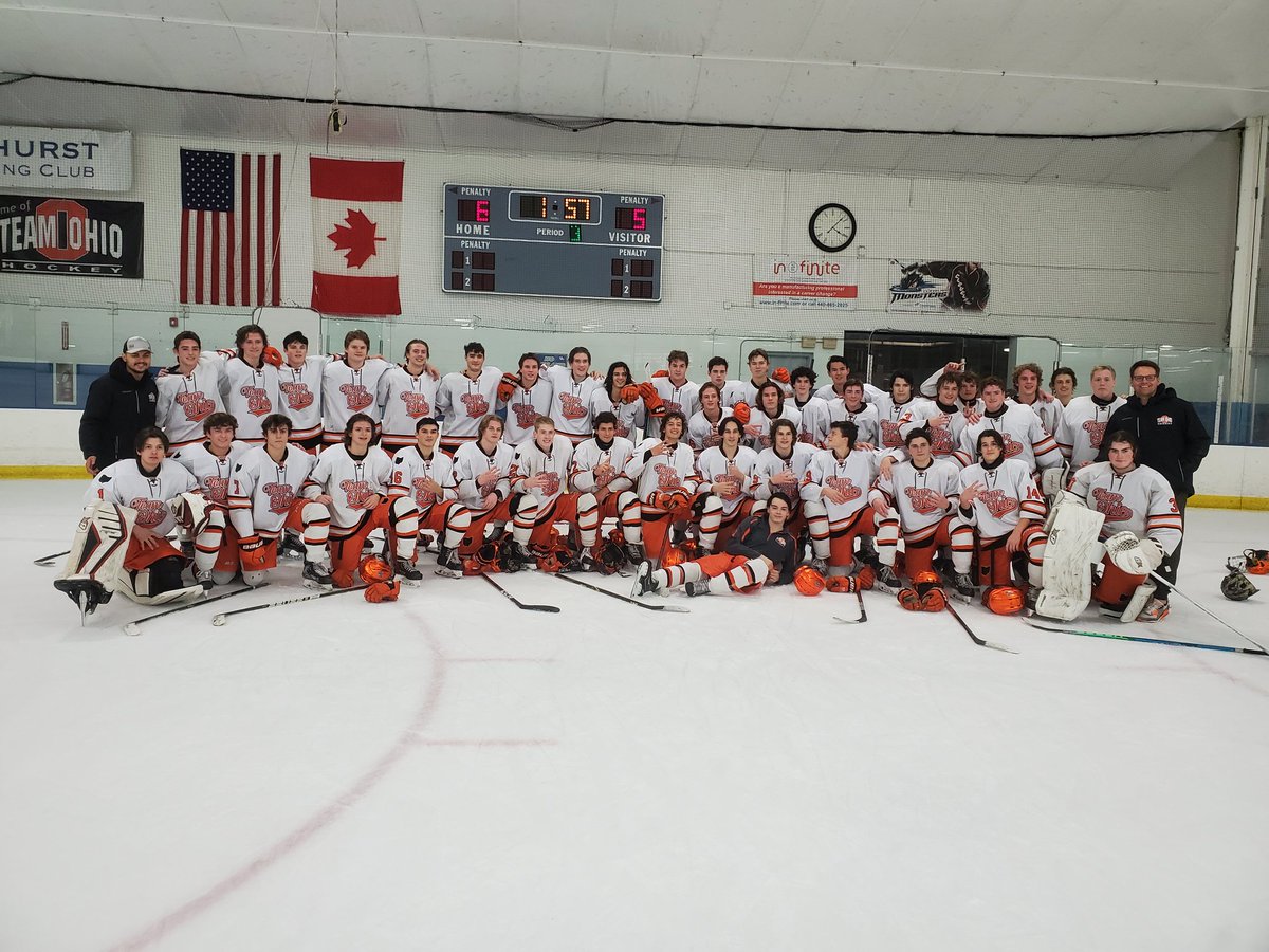 JareckiKelli's tweet photo. Team Ohio U18 &amp; U16 go 10-0 to win the tournament https://t.co/ou6h42Oe0R