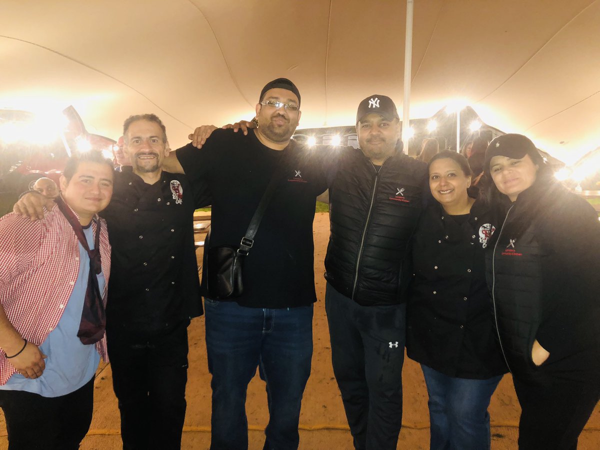 redcupcafeuk's tweet photo. 🤩Wow 🤩what an incredible day!! #Harrow’s 1st ever #Oktoberfest! A fantastic festival organised by @KitchenLondons & #MadeInHarrow, the 🌞 shone, the 🎼 blared & the food 🍟 & drink 🍺 flowed! Thanks 🙏 to all that attended & said 👋; was great to see so many of you 😍 #charity https://t.co/gJZ16ekzQe