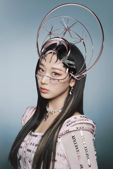 seulgirubywnter's tweet photo. Giselle if you’re lurking on twitter pls notice me senpai
#GISELLE #AERI #UCHINAGA #UCHINAGAAERI #UCHINAGAGISELLE #AESPA #SMTOWN #SAVAGE #NextLevel #BlackMamba #Forever #GIGI #RAPPERG https://t.co/iLNbsFX0X1