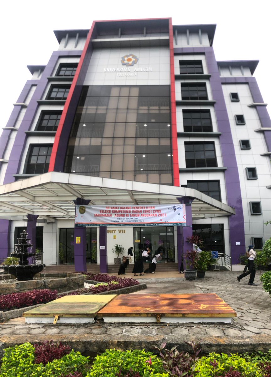 Selamat pagi Yogyakarta. 
Semoga hari ini menyenangkan.